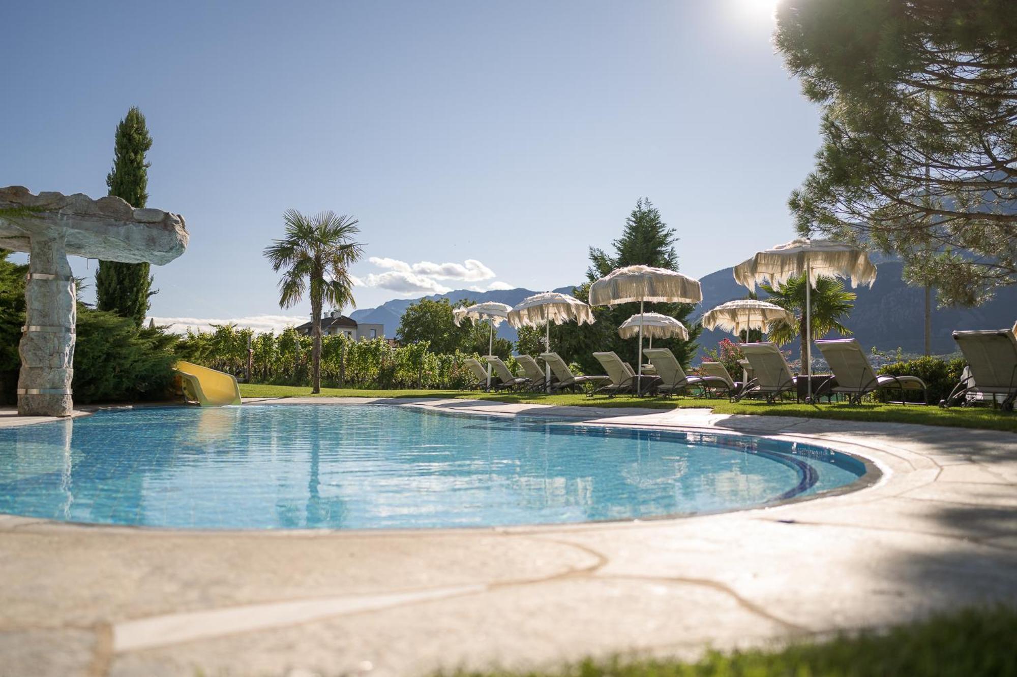 Weinegg Wellviva Resort Appiano Sulla Strada Del Vino Kültér fotó